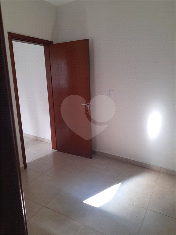 Casa à venda com 4 quartos em Lopes de Oliveira, Sorocaba, SP