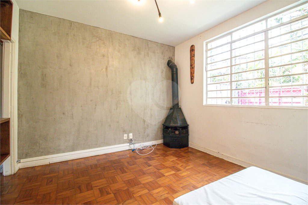 Sobrado à venda com 2 quartos, sendo 1 suíte, em Jardim Petrópolis, São Paulo, SP