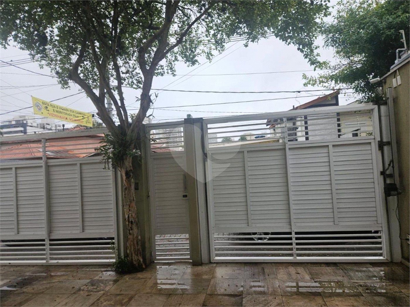 Sobrado à venda com 4 quartos, sendo 2 suítes, em Brooklin Paulista, São Paulo, SP