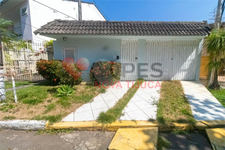 Casa de Vila à venda com 3 quartos, sendo 1 suíte, em Freguesia (jacarepaguá), Rio de Janeiro, RJ