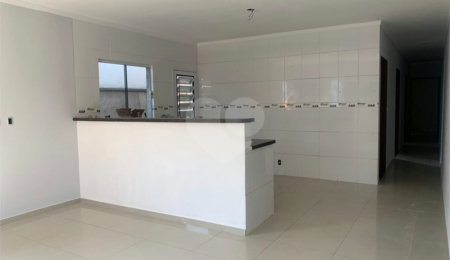 Sobrado à venda com 3 quartos, sendo 1 suíte,  em Nova Cerejeira, Atibaia, SP
