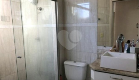 Casa de Vila à venda com 3 quartos em Vila Curuçá, São Paulo, SP