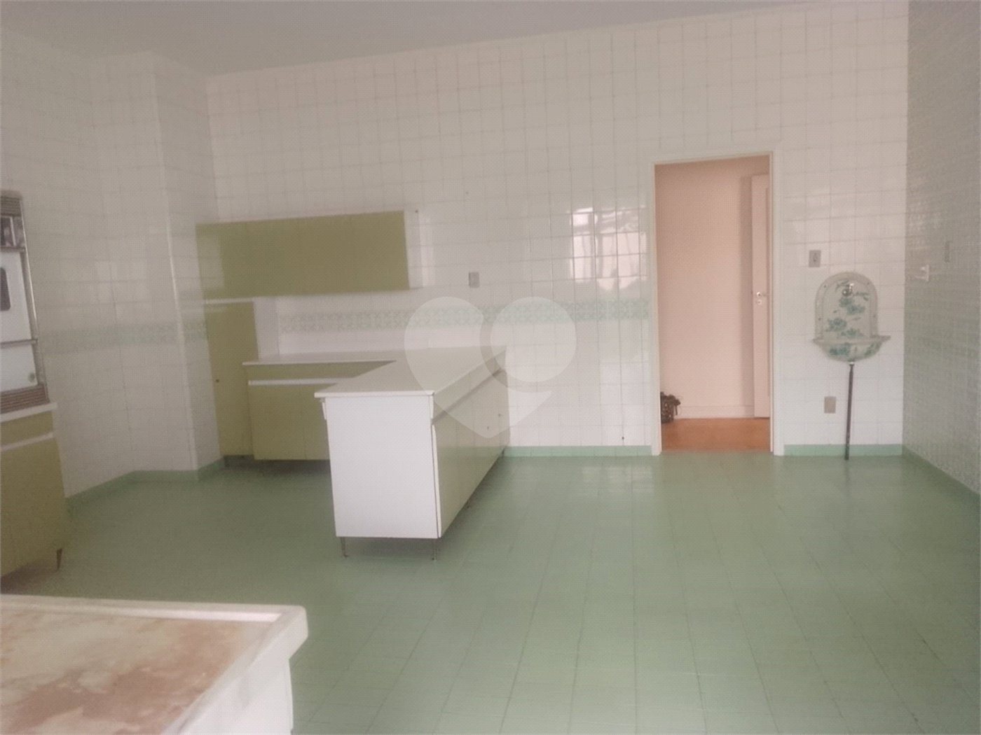 Apartamento à venda com 4 quartos, sendo 1 suíte, em República, São Paulo, SP