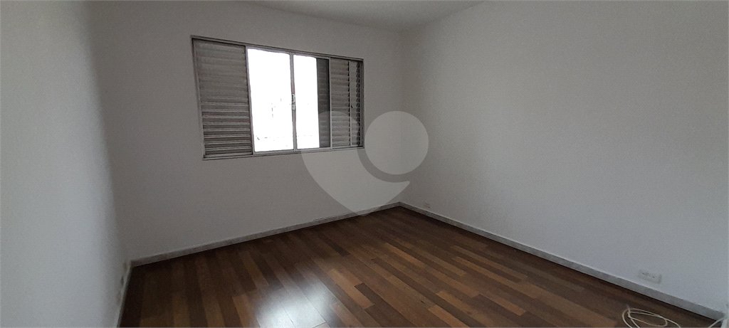 Casa à venda com 3 quartos, sendo 1 suíte, em Santo Amaro, São Paulo, SP