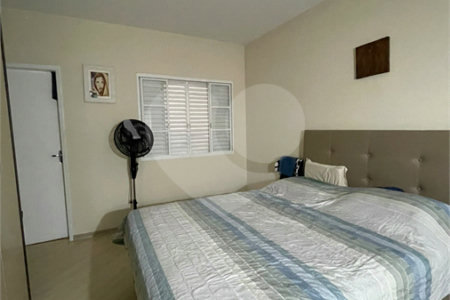 Casa à venda com 3 quartos, sendo 1 suíte,  em Vila Oliveira, Mogi das Cruzes, SP