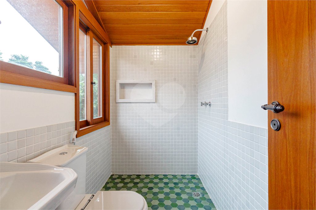 Casa à venda com 3 quartos, sendo 2 suítes, em Jardim América, São Paulo, SP