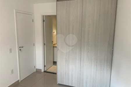 Apartamento à venda com 2 quartos, sendo 1 suíte, em Parque Industrial Tomas Edson, São Paulo, SP