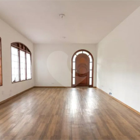 Casa à venda com 4 quartos, sendo 1 suíte, em Vila Tiradentes, São Paulo, SP
