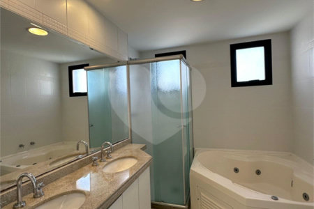Apartamento à venda com 3 suítes em Vila Suzana, São Paulo, SP