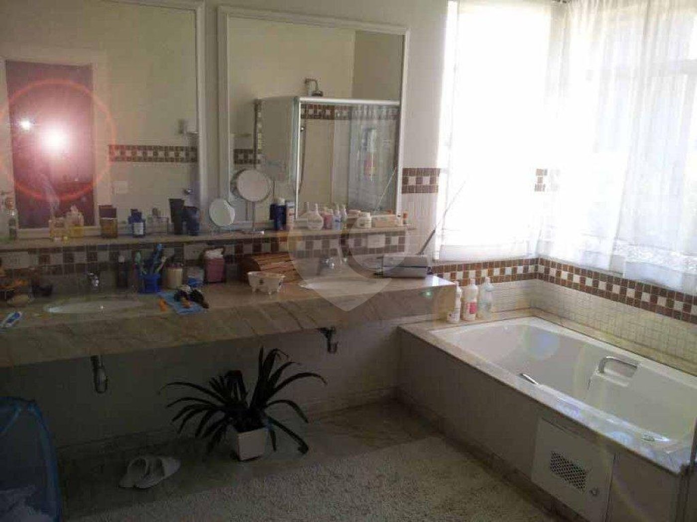 Apartamento à venda com 3 quartos, sendo 1 suíte,  em Bela Vista, São Paulo, SP