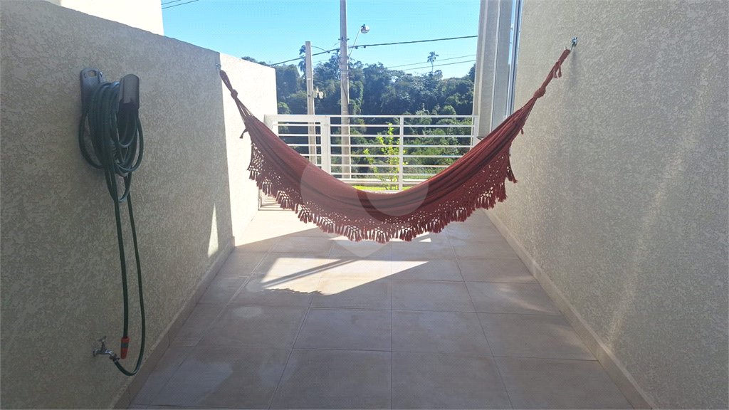 Casa à venda com 3 suítes no condomínio Residencial Alto da Floresta, Bom Jesus dos Perdões - SP