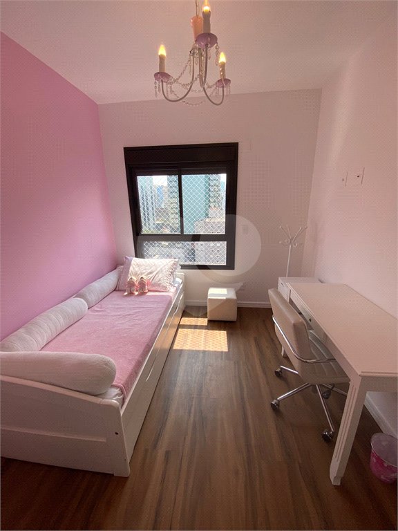 Apartamento à venda com 3 suítes em Aclimação, São Paulo, SP
