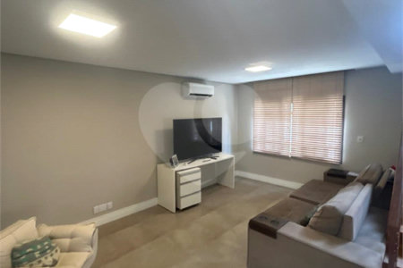 Casa à venda com 3 suítes no condomínio Braziliana, Valinhos - SP