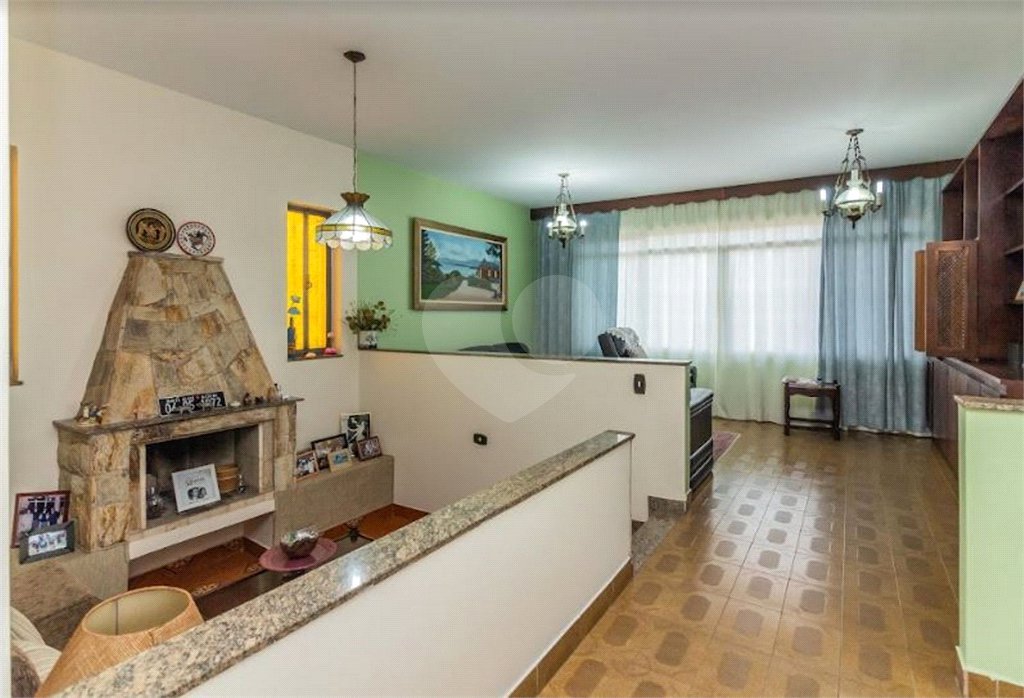 Casa à venda com 3 suítes em Horto, São Paulo, SP