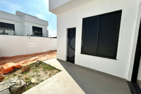 Casa à venda com 3 quartos, sendo 1 suíte, no condomínio Ibiti Reserva, Sorocaba - SP