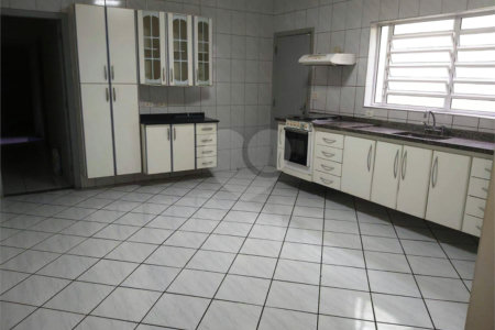 Sobrado à venda com 3 quartos em Jardim Japão, São Paulo, SP