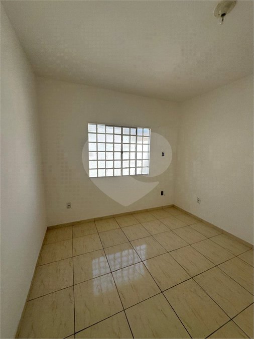Casa Térrea à venda ou para alugar com 1 quarto em Campo Grande, Rio de Janeiro, RJ