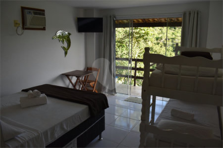 Hotel à venda com 12 quartos, sendo 13 suítes,  em Alto de Búzios, Armação dos Búzios, RJ