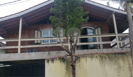 Casa à venda com 4 quartos, sendo 1 suíte,  em Serra da Cantareira, Mairiporã, SP