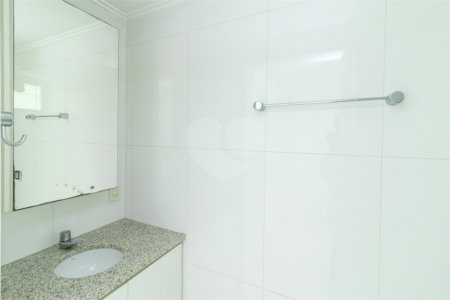 Sobrado à venda com 6 quartos, sendo 4 suítes,  em Alto da Lapa, São Paulo, SP