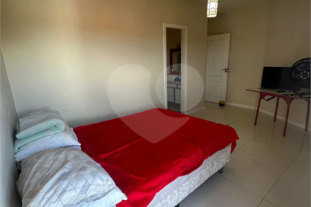 Apartamento à venda com 3 quartos, sendo 1 suíte, em Passagem, Cabo Frio, RJ
