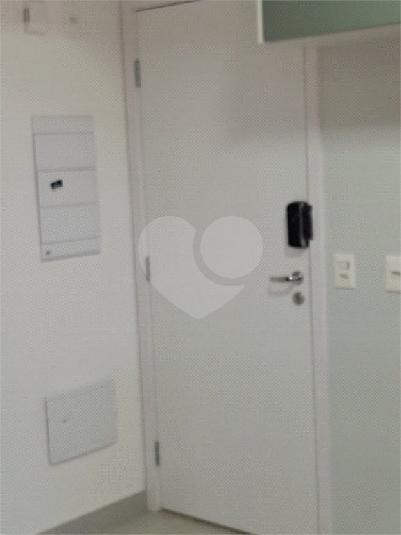 Apartamento à venda com 3 suítes em Vila Anastácio, São Paulo, SP