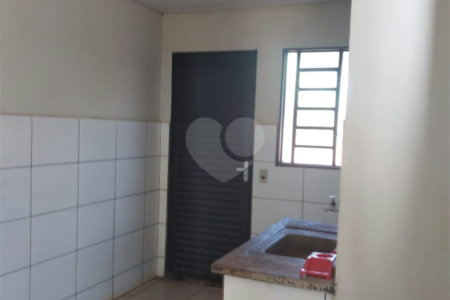Casa à venda com 2 quartos em Residencial Kamel Saad, Ponta Porã, MS