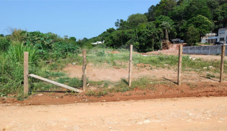 Terreno à venda em Jardim Estância Brasil, Atibaia, SP