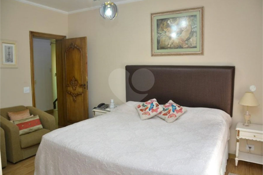 Casa à venda com 8 quartos, sendo 5 suítes, em Serra da Cantareira, Mairiporã, SP