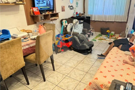Sobrado à venda com 4 quartos em Interlagos, São Paulo, SP