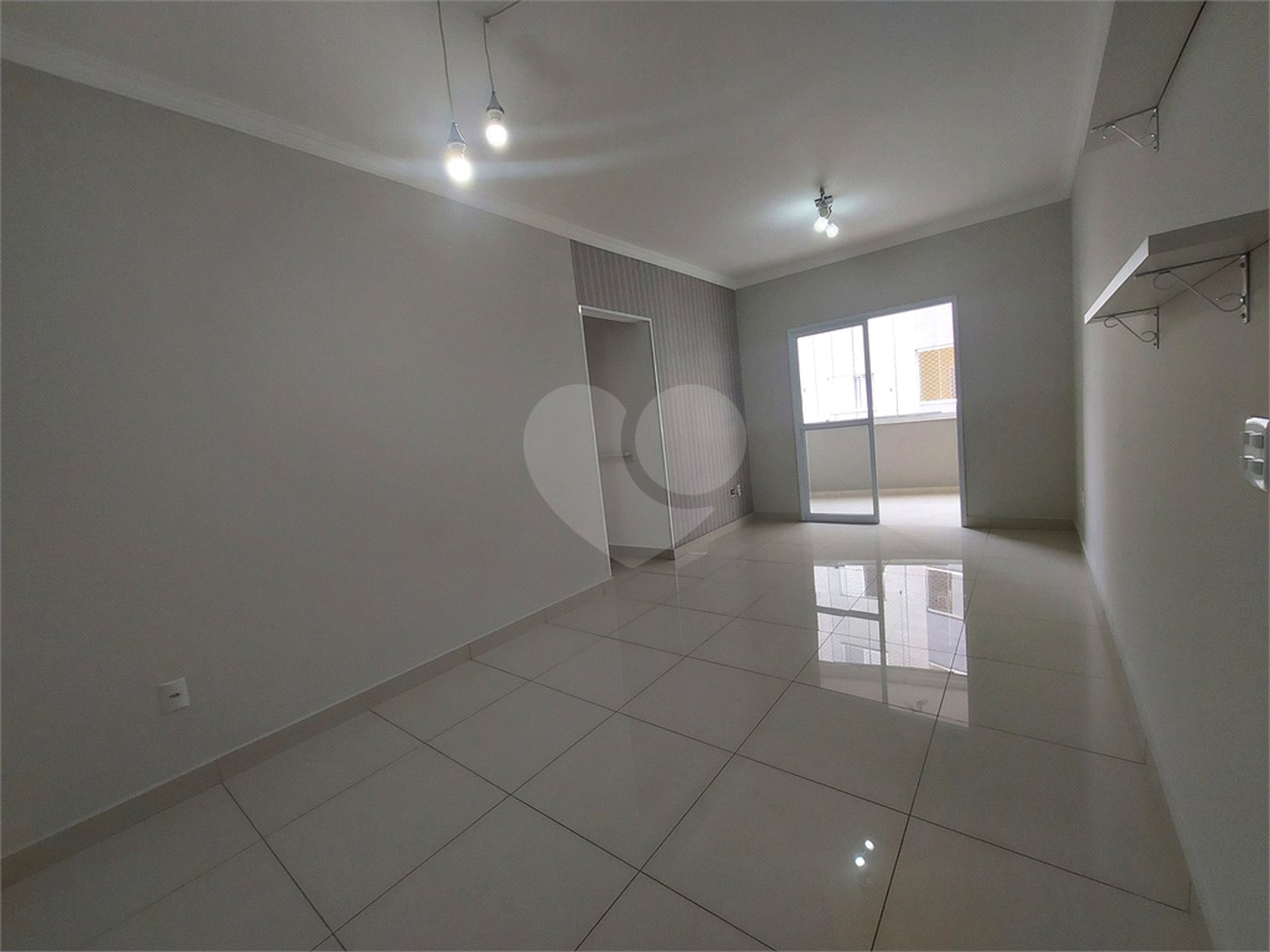 Apartamento à venda com 2 quartos, sendo 1 suíte, em Santa Claudina, Vinhedo, SP