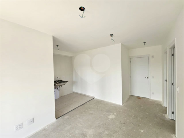 Apartamento à venda com 3 quartos, sendo 1 suíte,  em Alto da Boa Vista, São Paulo, SP