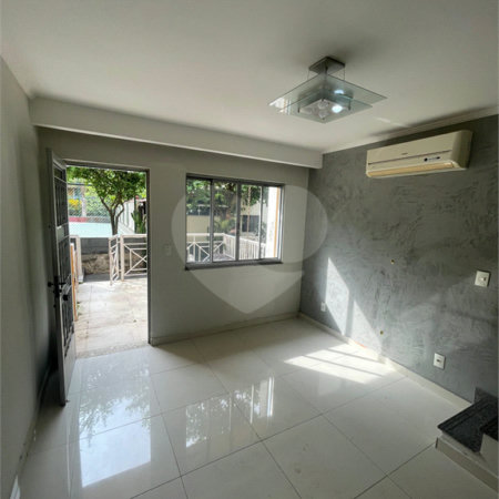 Casa à venda com 2 quartos no condomínio Athenas, Rio de Janeiro - RJ