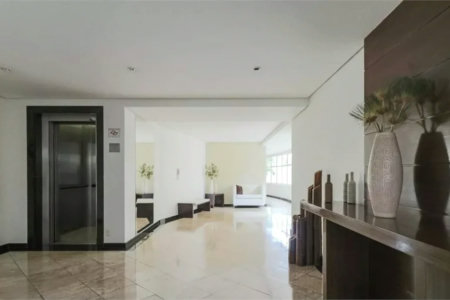 Apartamento à venda com 3 suítes em Vila Ipojuca, São Paulo, SP