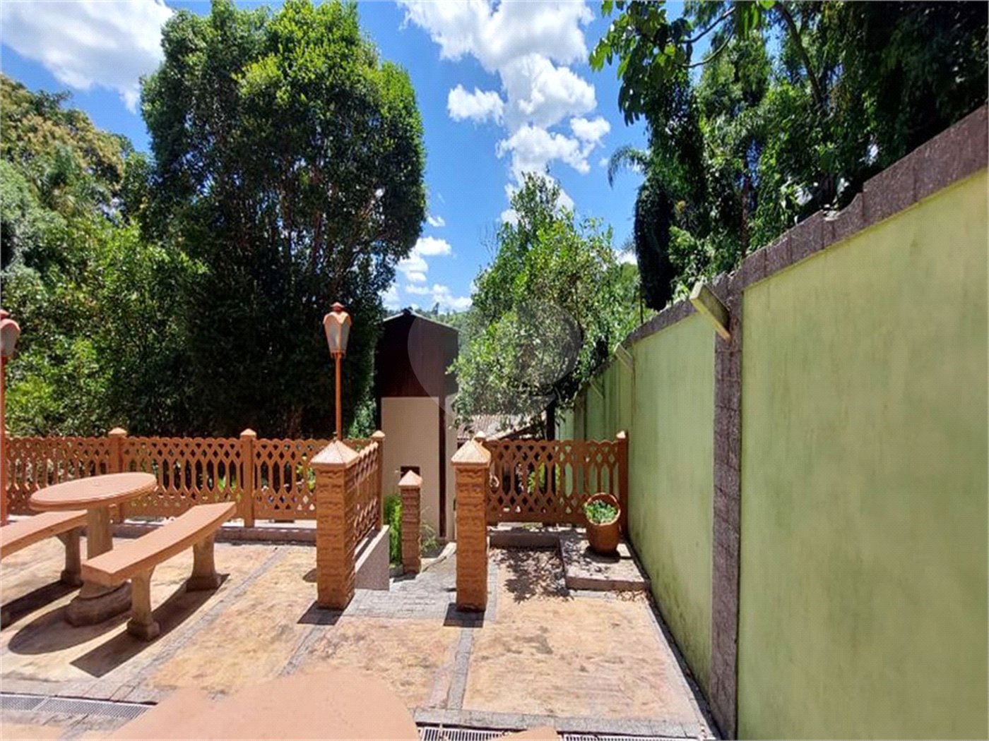 Casa à venda com 4 suítes no condomínio Sausalito, Mairiporã - SP