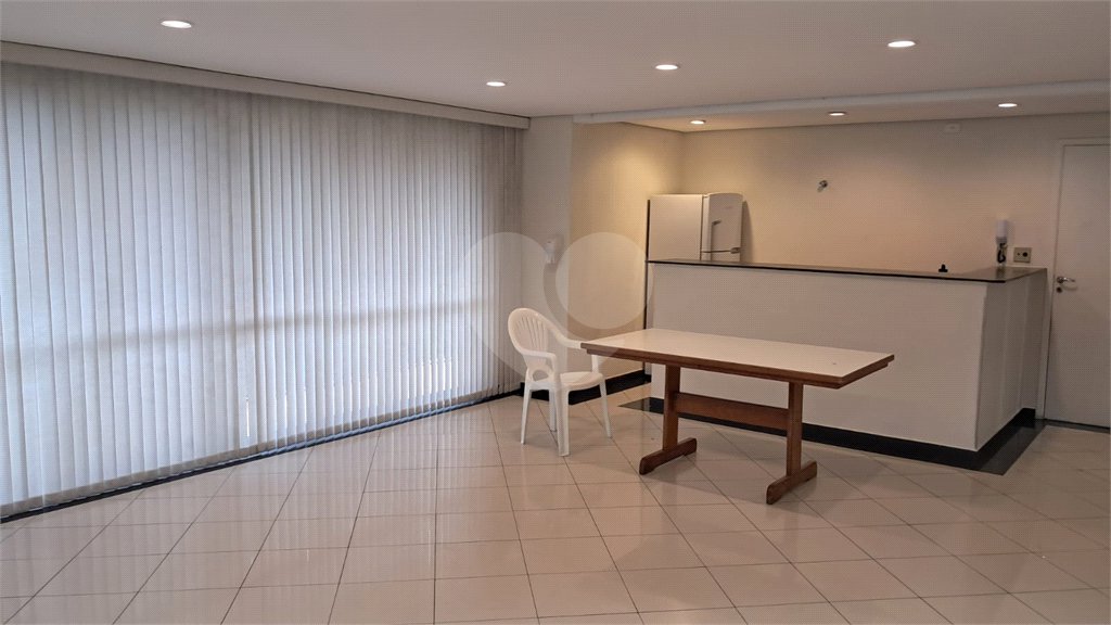 Apartamento à venda com 3 quartos, sendo 1 suíte, em Campo Grande, São Paulo, SP