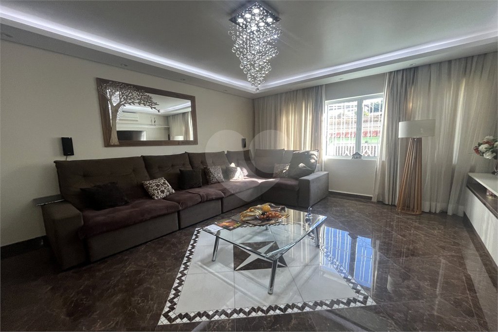 Sobrado à venda com 3 quartos em Vila Gustavo, São Paulo, SP