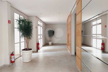 Apartamento à venda ou para alugar com 2 quartos em Vila Anastácio, São Paulo, SP