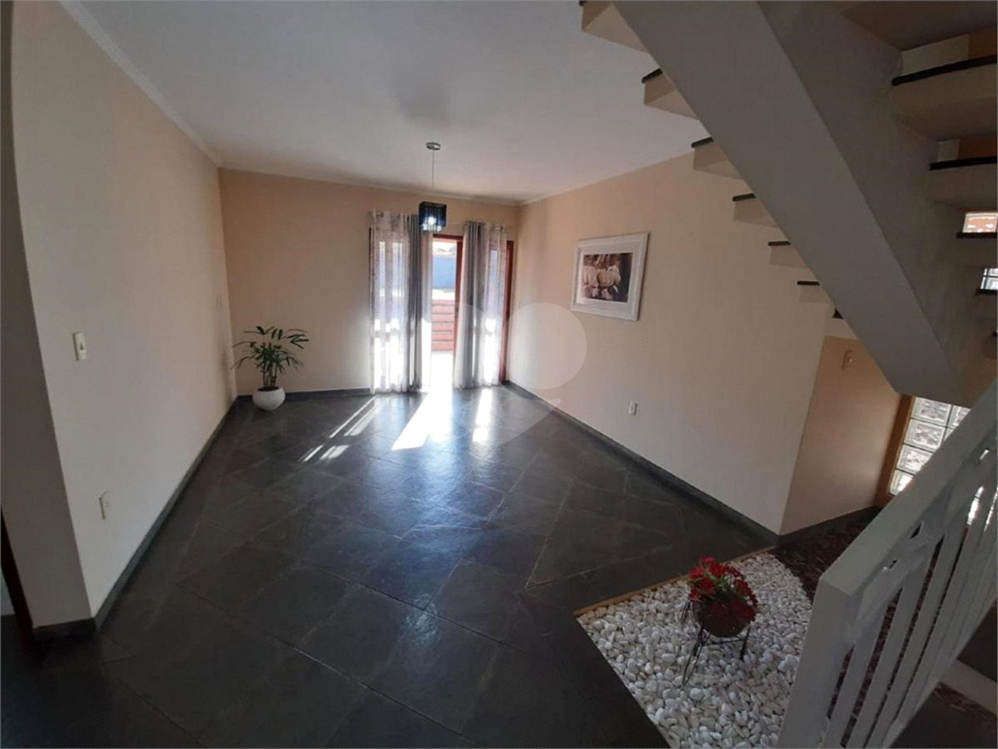 Casa à venda com 3 suítes no condomínio Villaggio Capriccio, Louveira - SP