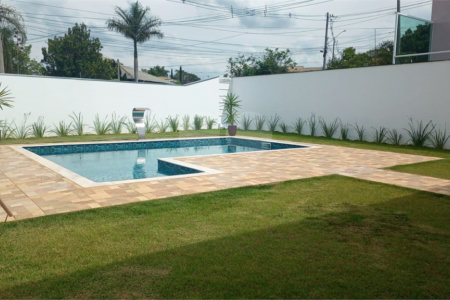 Casa à venda com 5 suítes no condomínio Village da Serra, Araçoiaba da Serra - SP