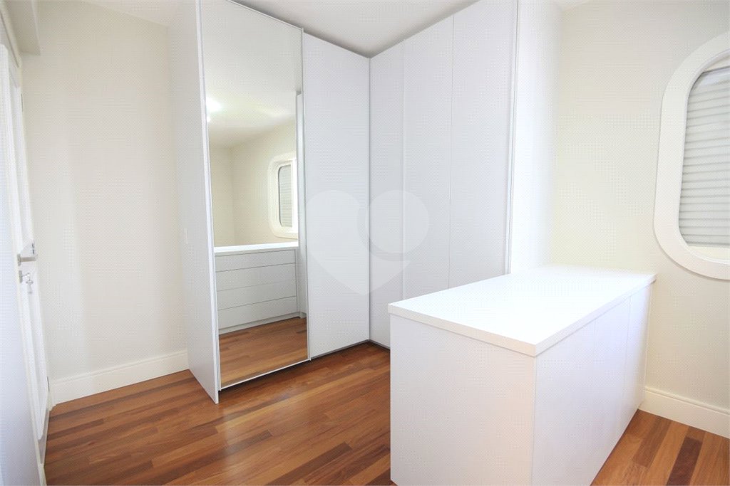 Apartamento para alugar com 3 quartos, sendo 1 suíte, em Granja Julieta, São Paulo, SP