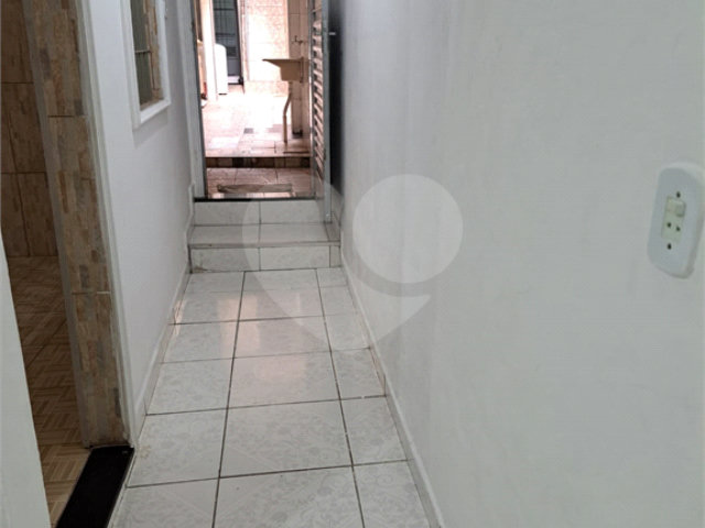 Casa Térrea à venda com 1 suíte em Artur Alvim, São Paulo, SP