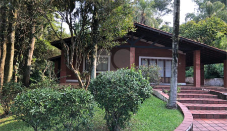 Casa à venda com 3 quartos, sendo 1 suíte,  em Serra da Cantareira, Mairiporã, SP