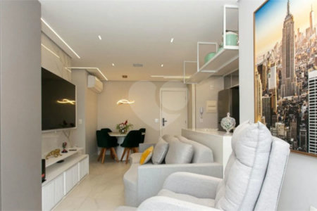 Apartamento à venda com 2 quartos, sendo 1 suíte, em Chácara Seis de Outubro, São Paulo, SP