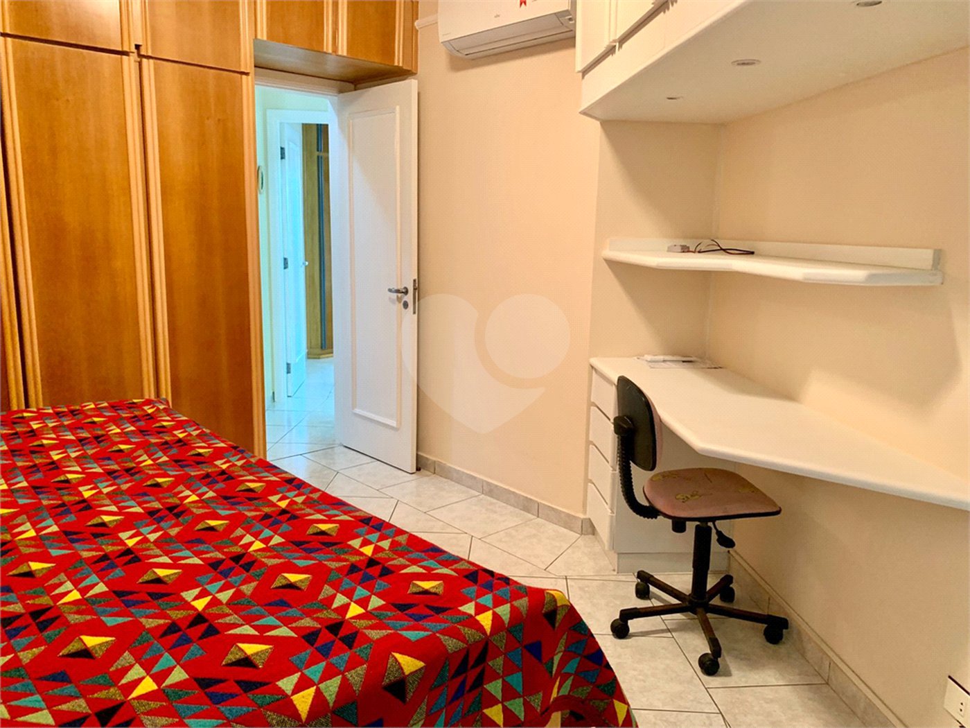 Apartamento à venda com 3 quartos, sendo 2 suítes, em Riviera, Bertioga, SP
