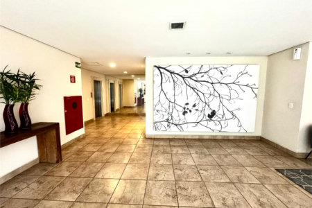 Apartamento à venda com 2 quartos em Moema, São Paulo, SP