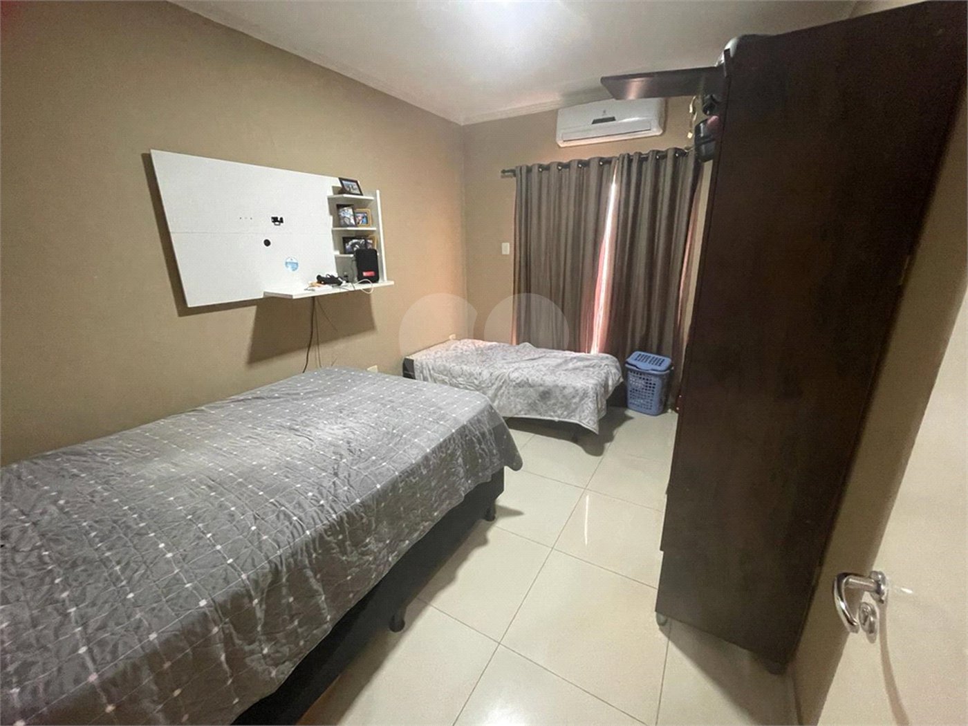 Sobrado à venda com 3 quartos, sendo 1 suíte, em Jardim Brasília, Três Lagoas, MS