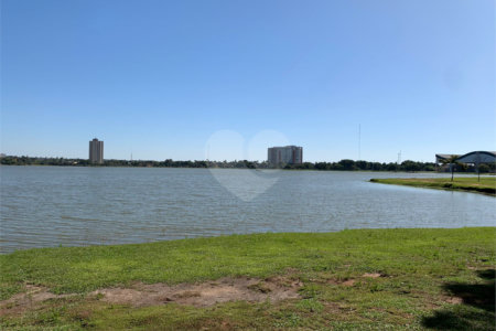 Casa à venda com 4 quartos em Jardim Roriz, Três Lagoas, MS