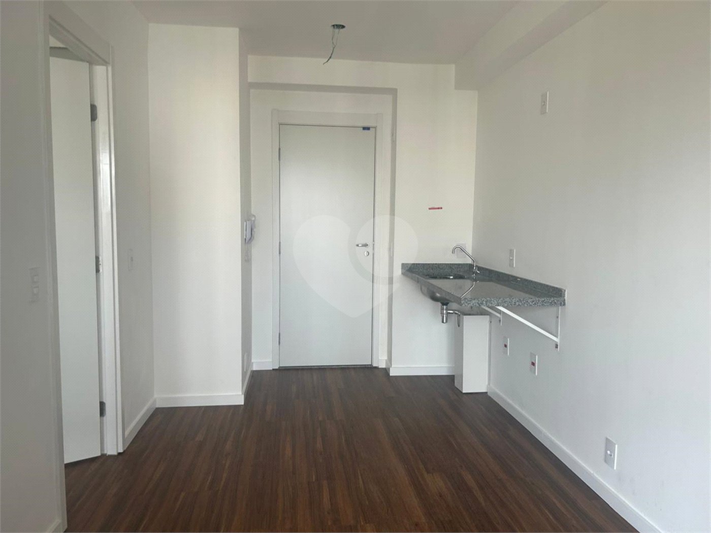 Apartamento à venda com 1 suíte em Cerqueira César, São Paulo, SP