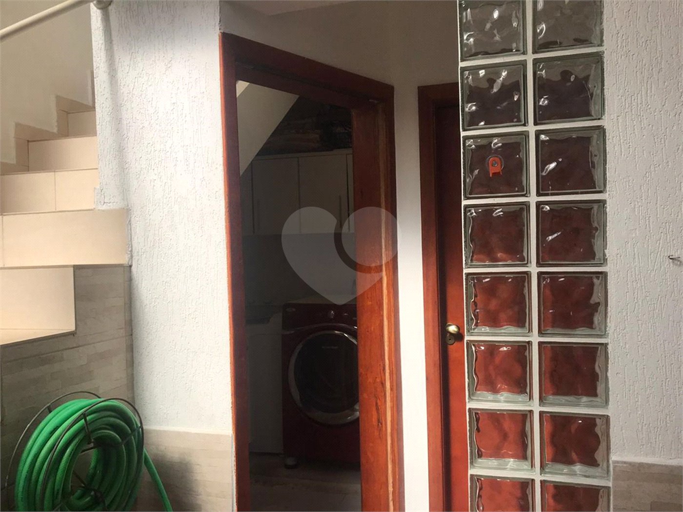 Casa à venda com 4 quartos, sendo 2 suítes,  no condomínio Conjunto Residencial Green Village I, Mogi das Cruzes - SP